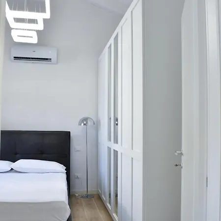 Renovated 400 Meters From The Sea With Garden * פורטה דיי מארמי